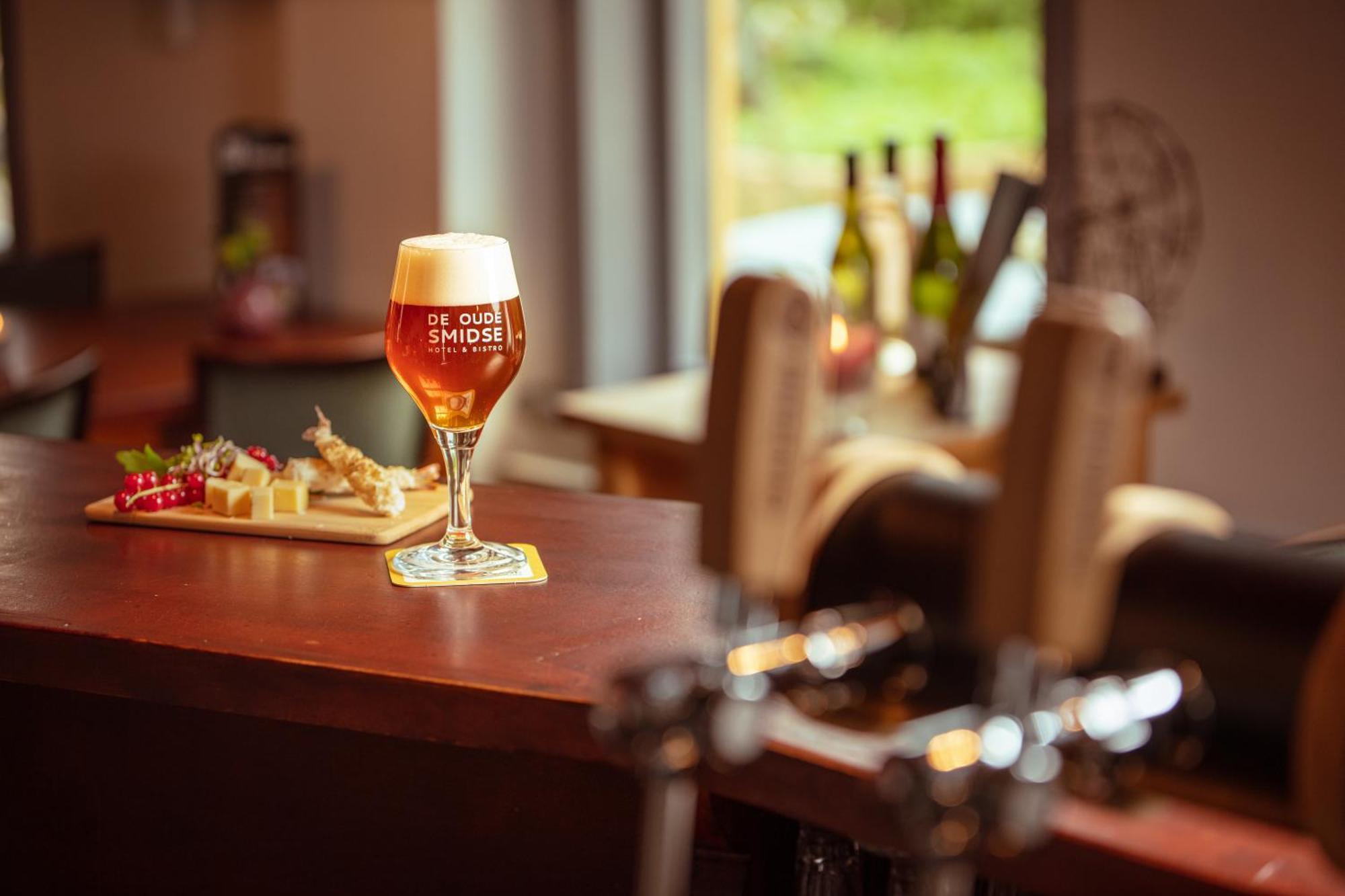 De Oude Smidse Hotel Westernieland Ngoại thất bức ảnh